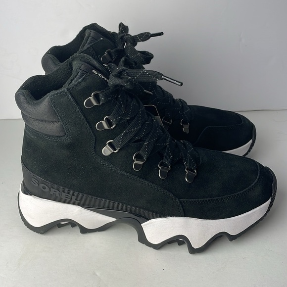 Sorel Kinetic Impact Conquest Black Sneaker Boots - Picture 3 of 7